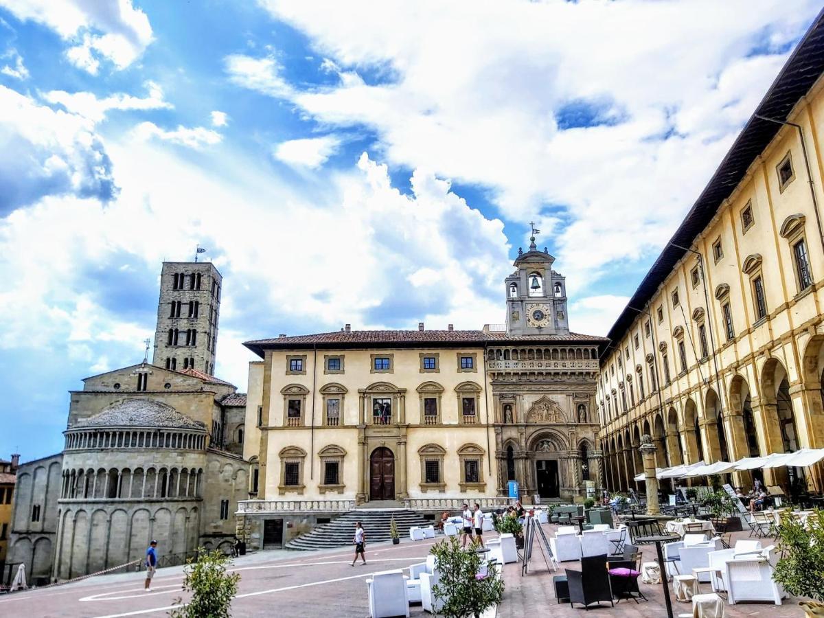 Il Castello Apartment Bucine Bagian luar foto