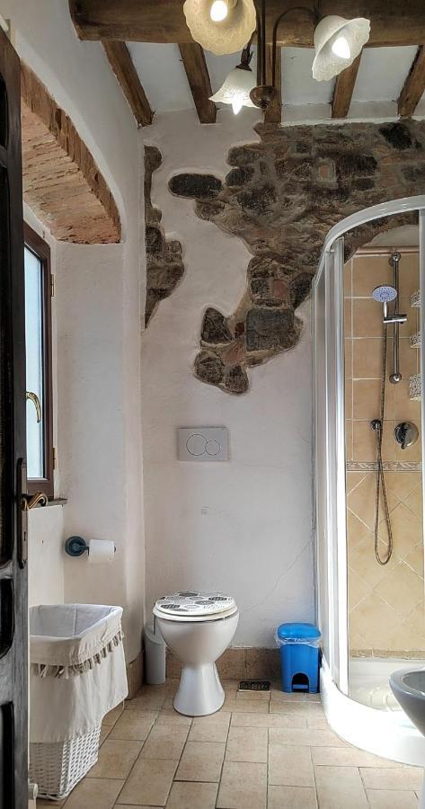 Il Castello Apartment Bucine Bagian luar foto